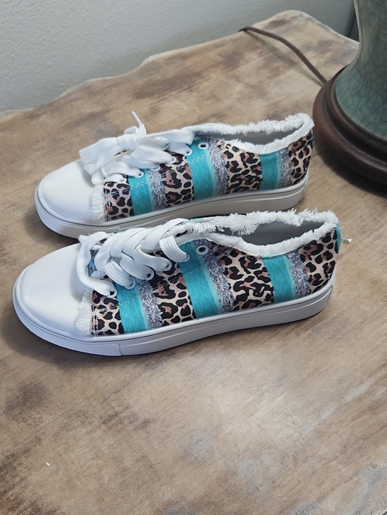 Shoes - Leopard Print Low-Top Sneakers with Turquoise Stripes